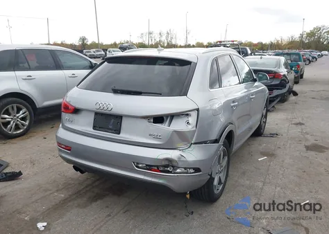 2015 Audi Q3 2.0T Premium Plus z USA, uszkodzony, nr VIN WA1GFCFSXFR008452